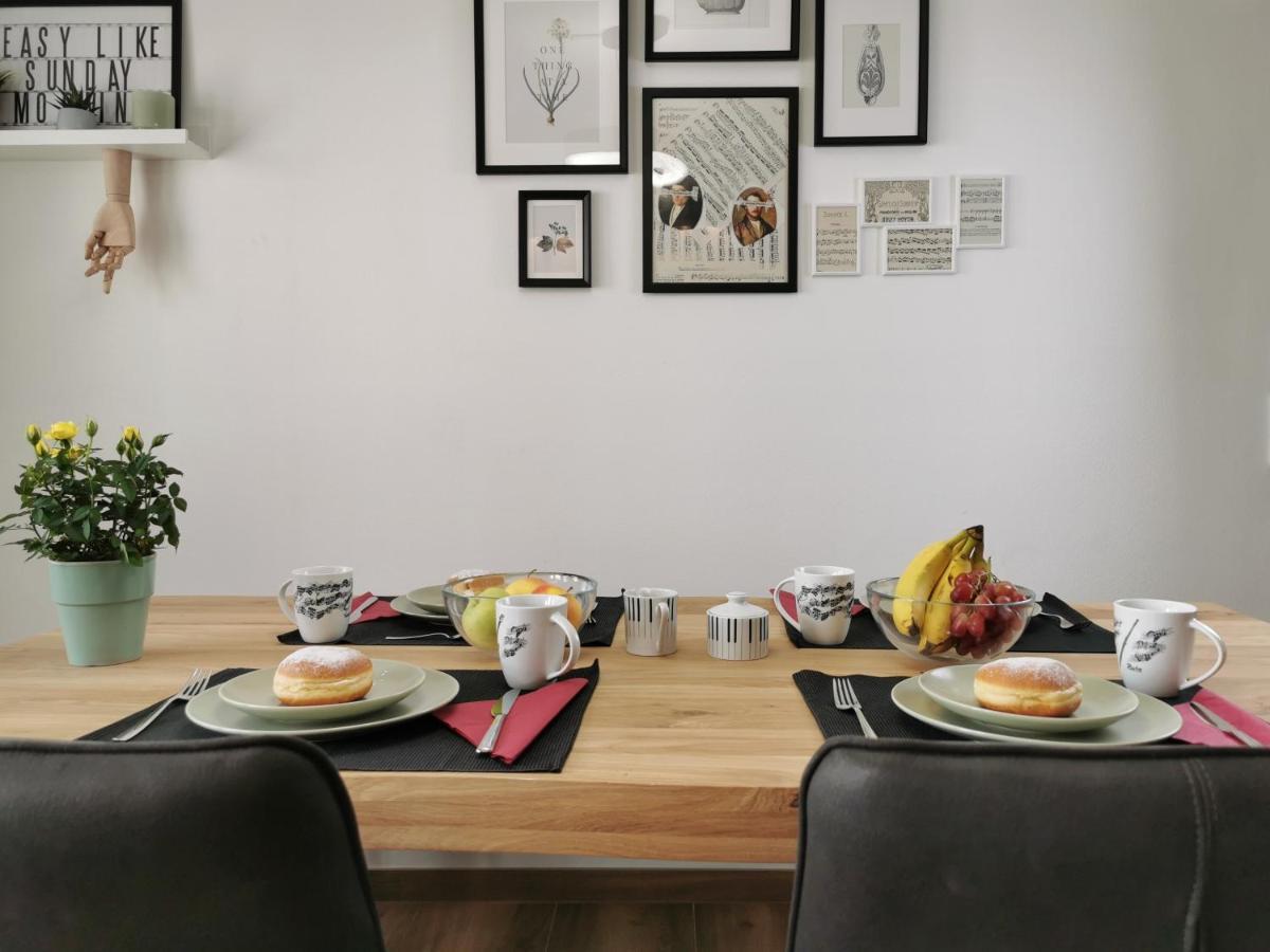 Neues City Center Piano Appartement Mit Netflix Klagenfurt am Woerthersee Ngoại thất bức ảnh